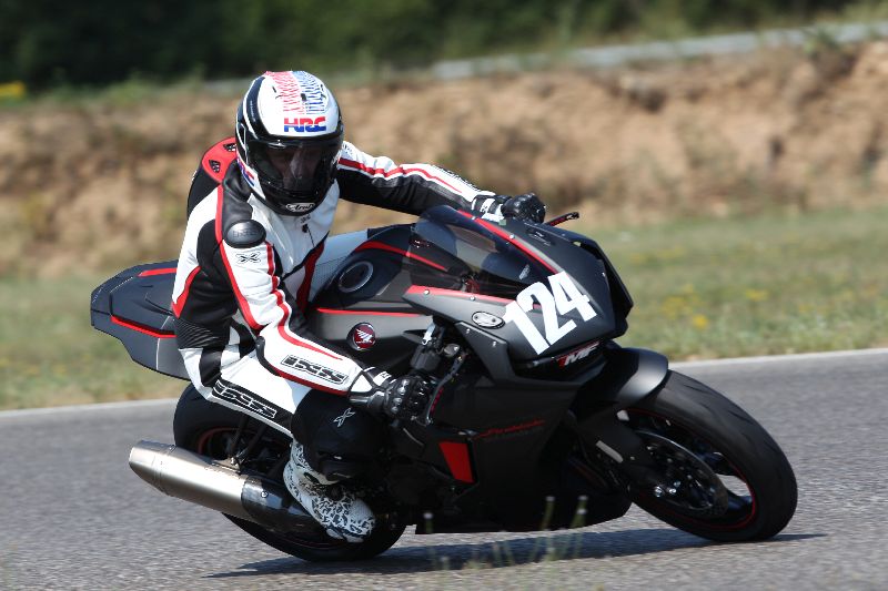 Archiv-2018/44 06.08.2018 Dunlop Moto Ride and Test Day  ADR/Strassenfahrer-Sportfahrer grün/124